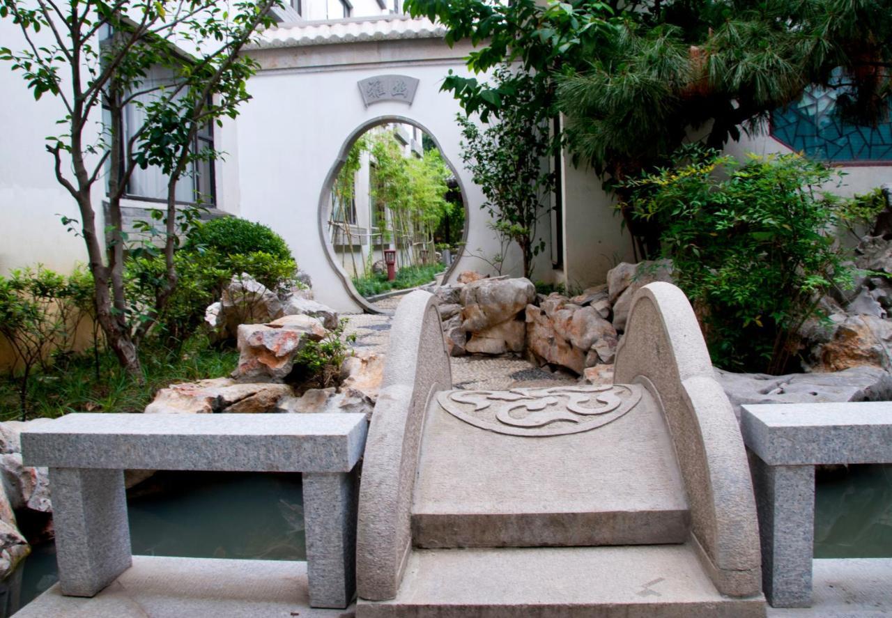 Garden Hotel سوجو المظهر الخارجي الصورة